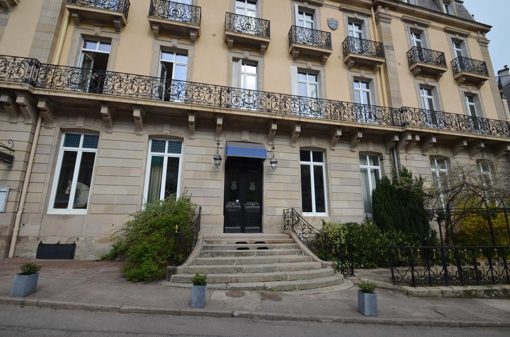 L'Empereur, Sa Femme Et Le Petit Prince Plombières-les-Bains Exterior foto
