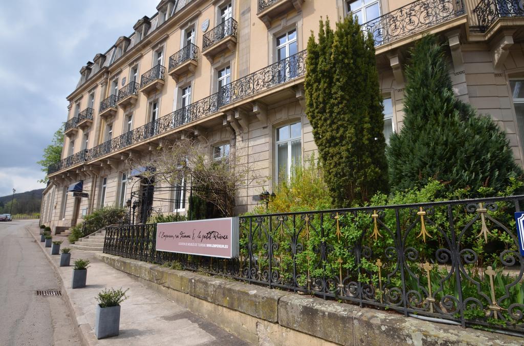 L'Empereur, Sa Femme Et Le Petit Prince Plombières-les-Bains Exterior foto